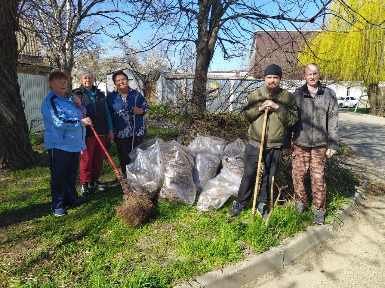 В Ставрополе около 35 тысяч человек вышли на первый большой субботник